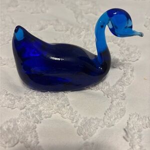 Vintage Pilgrim Blue Glass Swan Figurine